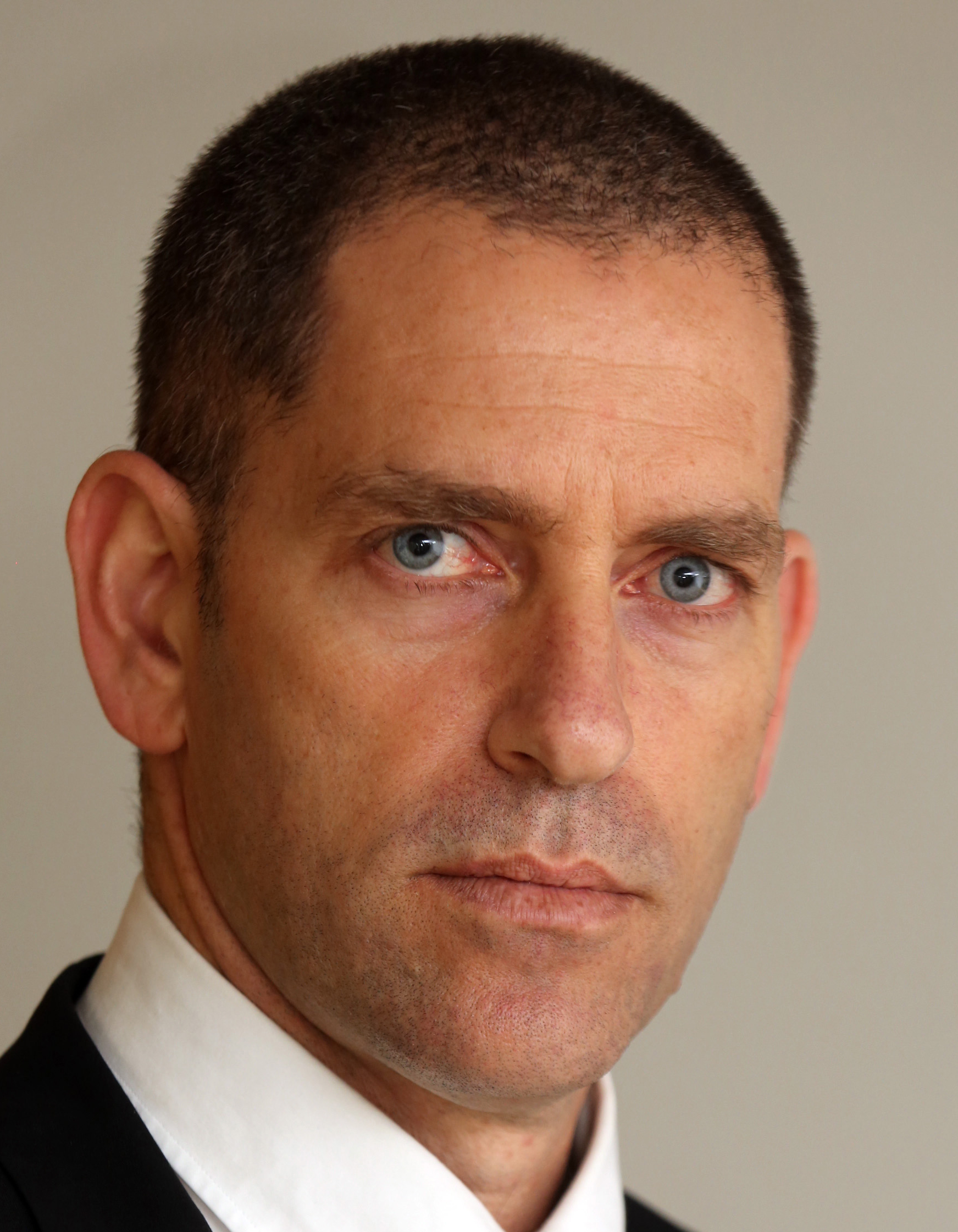 עו"ד גיל סלומון