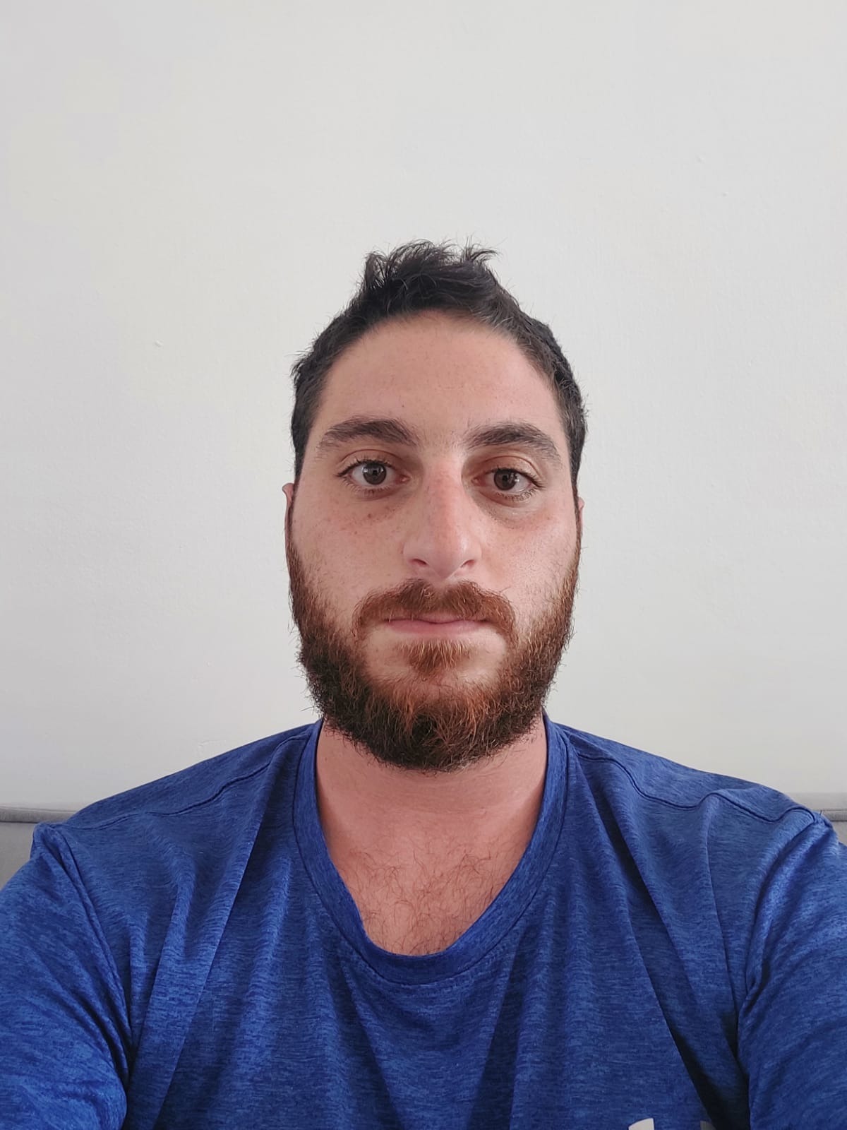 נעים בר