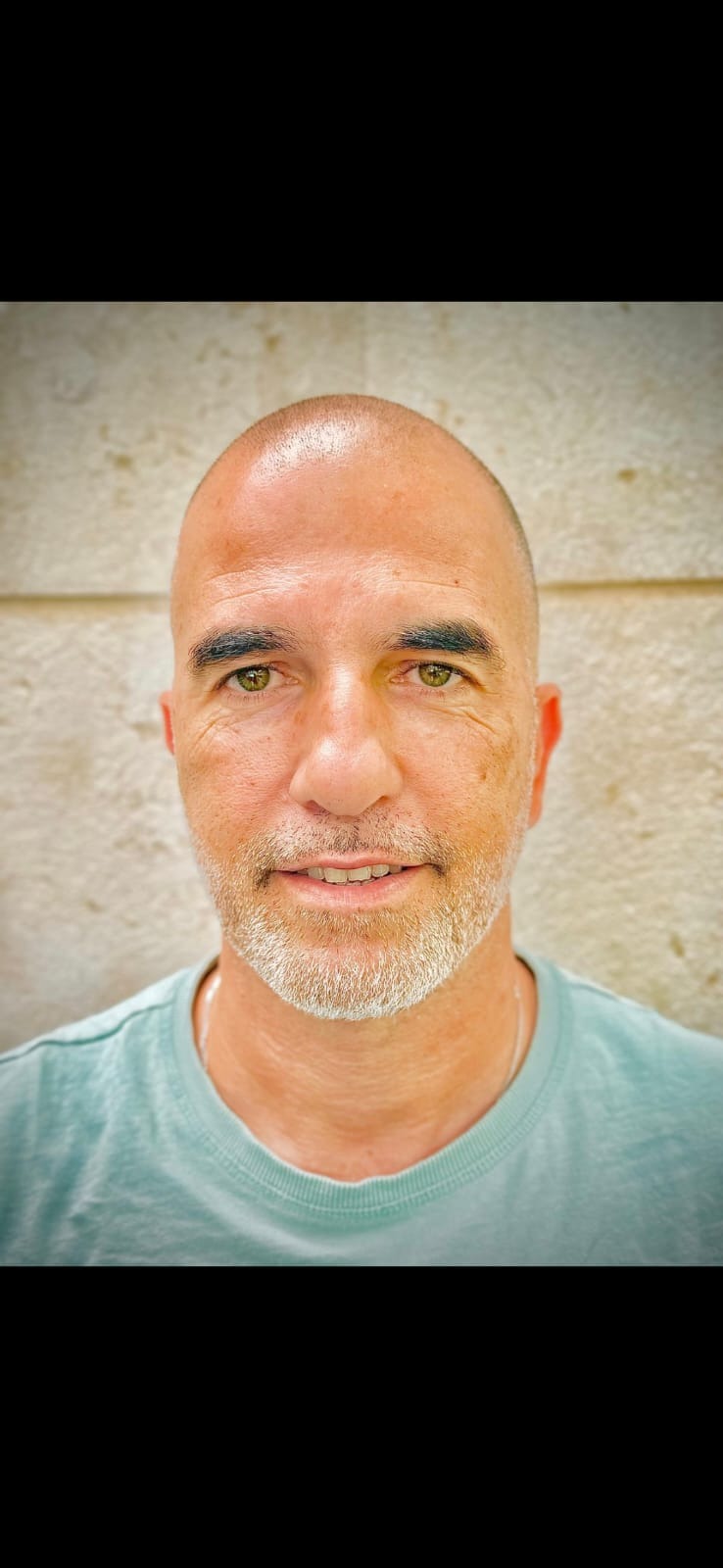 אלמקייס יניב