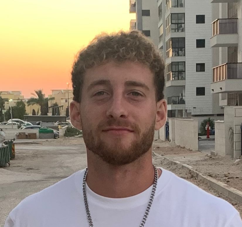אלסטר אורי