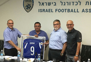 ההנהלה נפרדה מהיועץ המשפטי עו"ד אפרים ברק, שיסיים את תפקידו ב-15.10. 