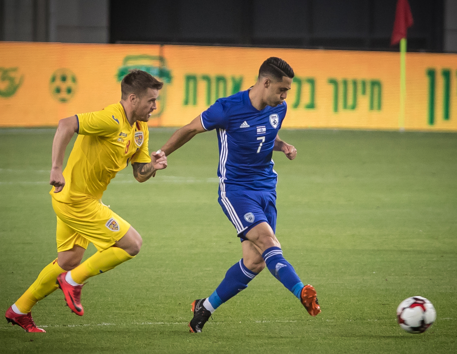 אלון חזן