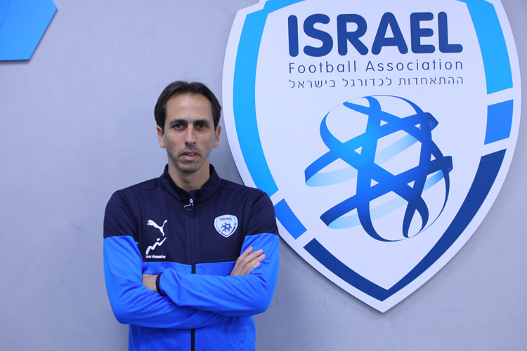 הנהלת ההתאחדות לכדורגל אישרה את מינויו של יוסי בניון למנהל המקצועי של נבחרת ישראל