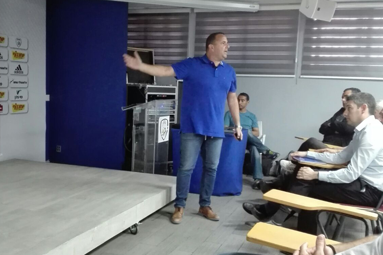 ההתאחדות לכדורגל אירחה כנס מקצועי לבוגרי קורס פרו