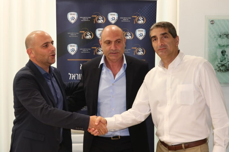 נחתם הסכם בין המרכז הרפואי שיבא להתאחדות לכדורגל